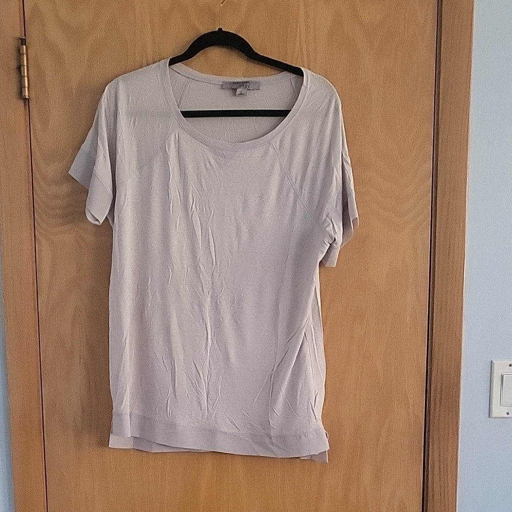 Elegant Women's Gray Short Sleeve Top